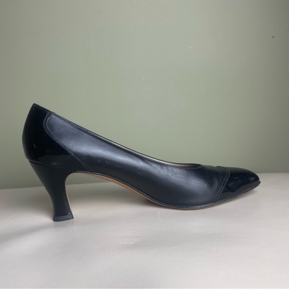Vintage Salvatore Ferragamo Genuine Black leather heels Size 9 AAAA - Picture 14 of 16